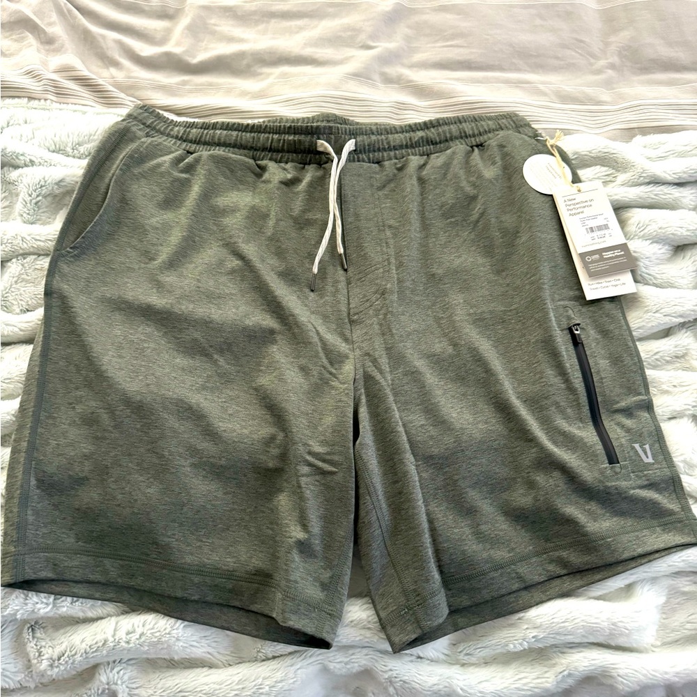 NWT Vuori Performance Shorts